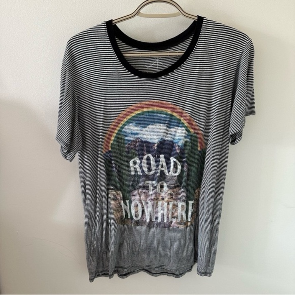 Life clothing tee
